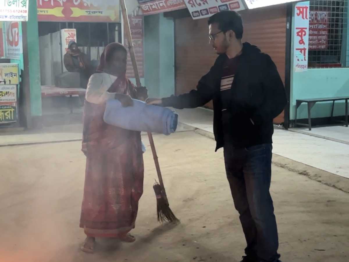 শীতবস্ত্র বিতরণ